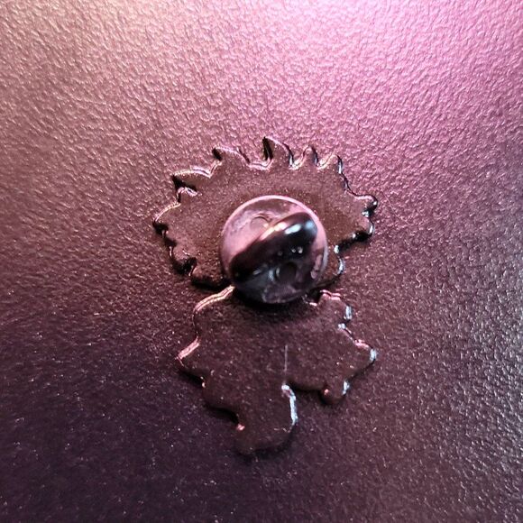 1 New Rugrats Chucky Enamel Pin - Picture 2 of 3